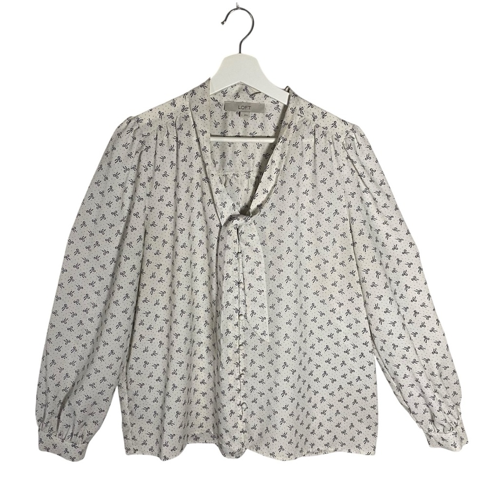 LOFT White Button Down Blouse Size L Long Sleeve Career Office Classic Workwear